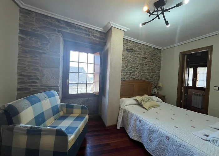 Hotel Caldelas Sacra-Pension Rustica 3 Estrellas